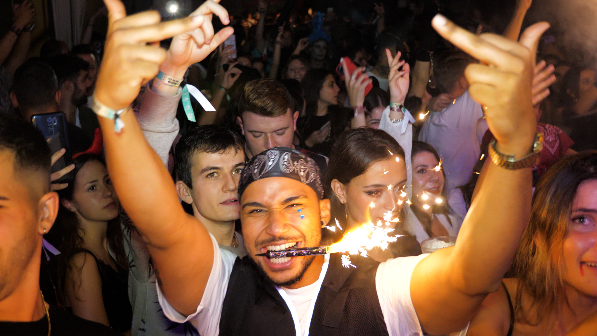 aftermovie.00_01_08_33.Imagen fija029